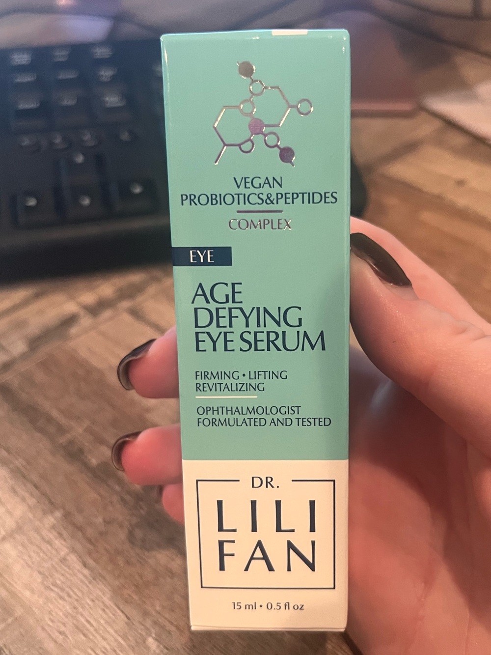 Dr. Lili Fan - Age Defying Eye Serum - Picture 4 of 8